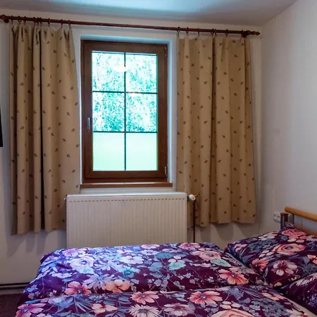 U Pivonek Apartment *